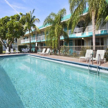 Days Inn By Wyndham Fort Pierce Midtown Esterno foto