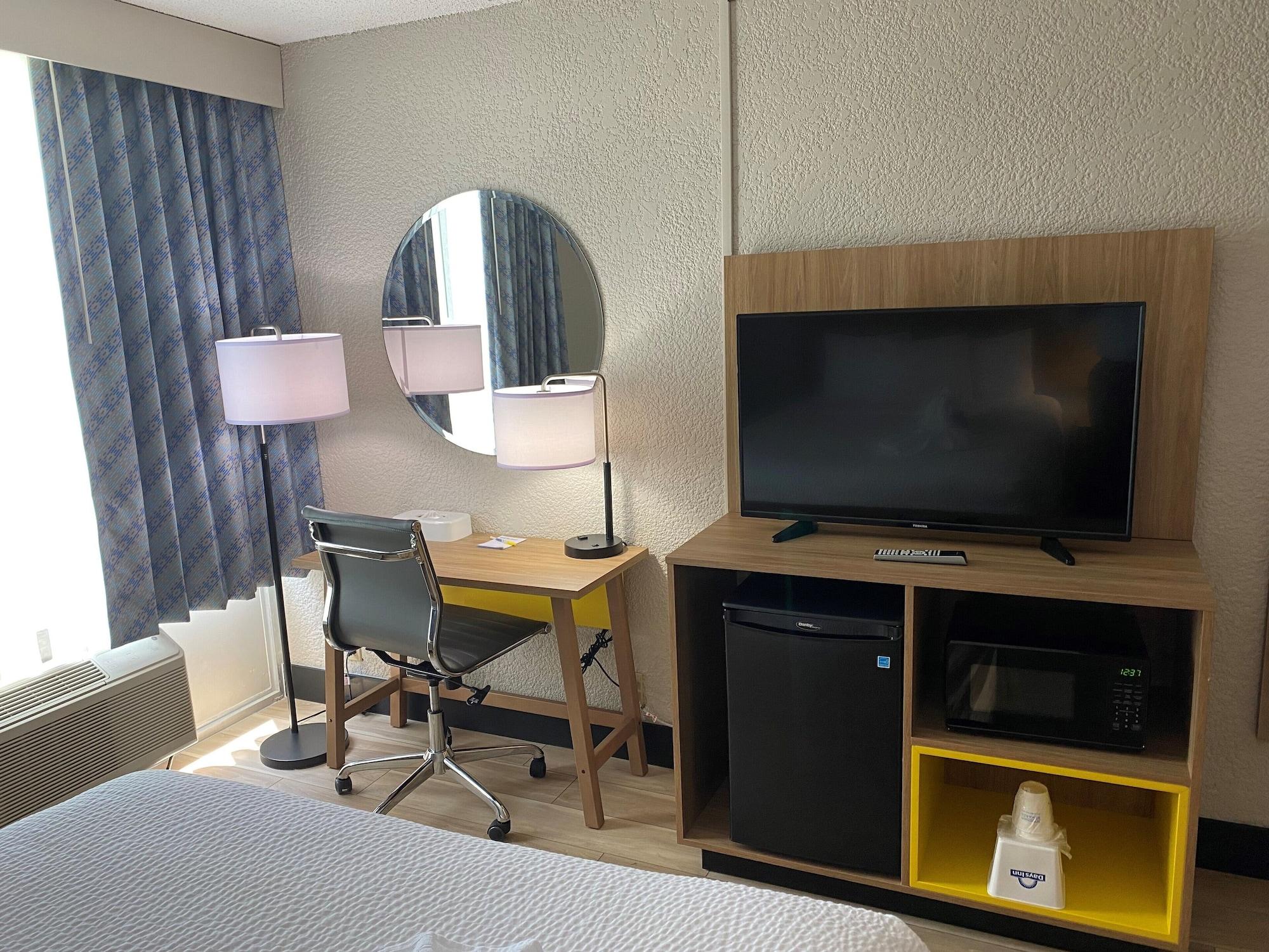 Days Inn By Wyndham Fort Pierce Midtown Esterno foto